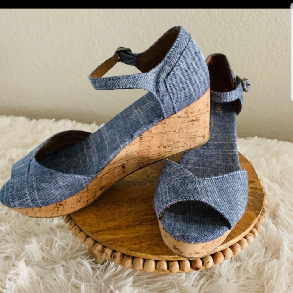 Tom's denim wedges